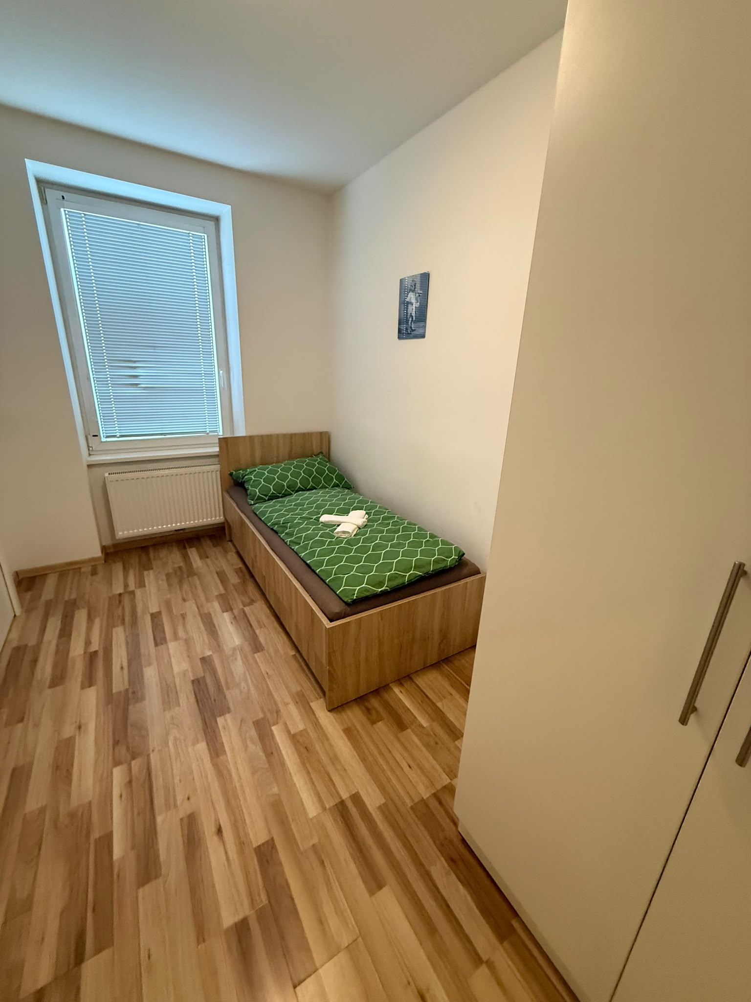 MonteurZimmer: Einzelbettzimmer - Tafili Apartments Puchstrasse 4 8020 Graz - 33+ Betten -  Tafili - Graz  Monteurzimmer Arbeiterunterkunft